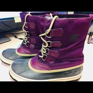 Women’s waterproof Sorel winter boots